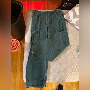 H&M Dark Green Cargo Pants for women